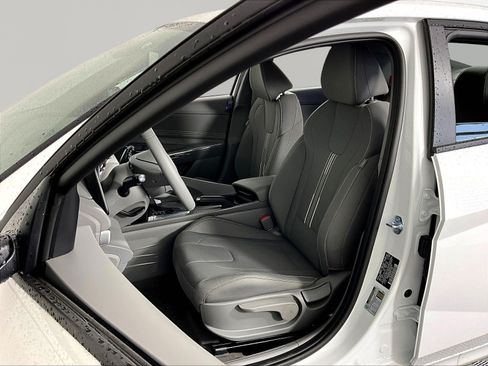 New 2026 Hyundai Elantra Sport FWD image 16