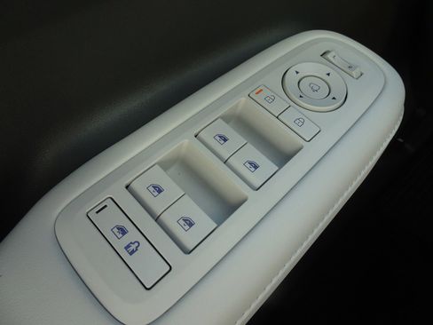 New 2025 Hyundai Santa Fe Calligraphy image 16