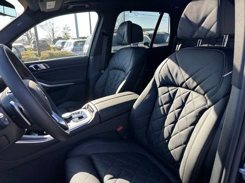 New 2026 BMW X5 xDrive50e AWD/4WD image 4