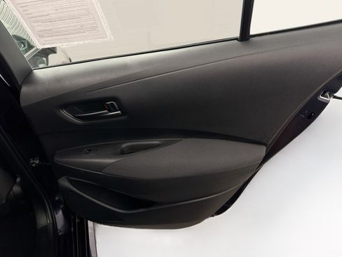 Used 2024 Toyota Corolla LE FWD image 31