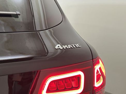 Used 2022 Mercedes-Benz GLC 300 4MATIC image 29