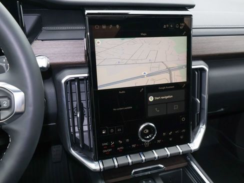 New 2026 GMC Acadia Denali w/ Super Cruise Package FWD image 20