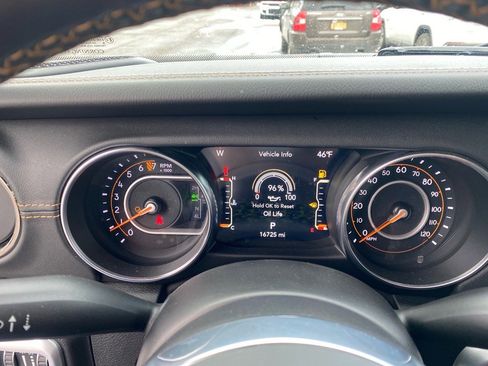 Used 2022 Jeep Gladiator Overland image 22