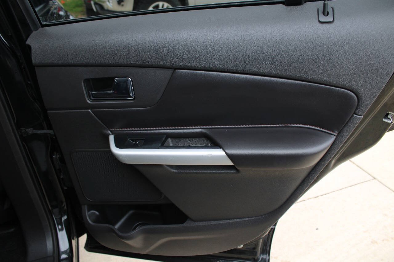 Used 2013 Ford Edge SEL FWD image 9