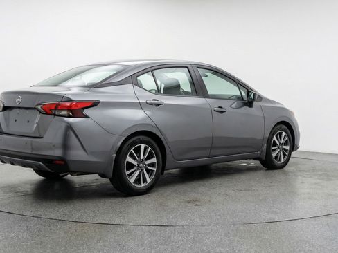 Used 2025 Nissan Versa SV image 9