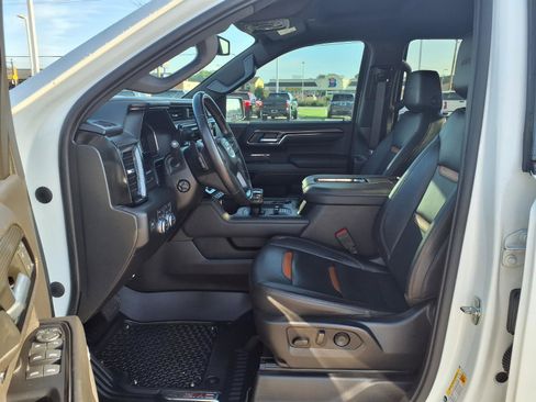 Used 2022 GMC Sierra 1500 AT4 w/ AT4 Preferred Package AWD/4WD image 22
