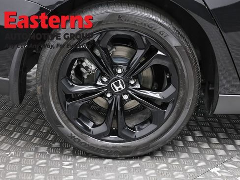 Used 2025 Honda Accord SE image 29