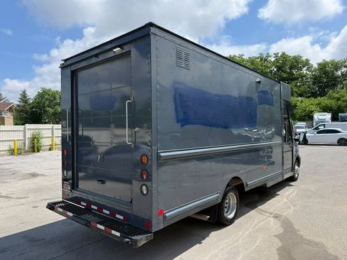 Used 2021 Ford Transit 350 DRW RWD image 5