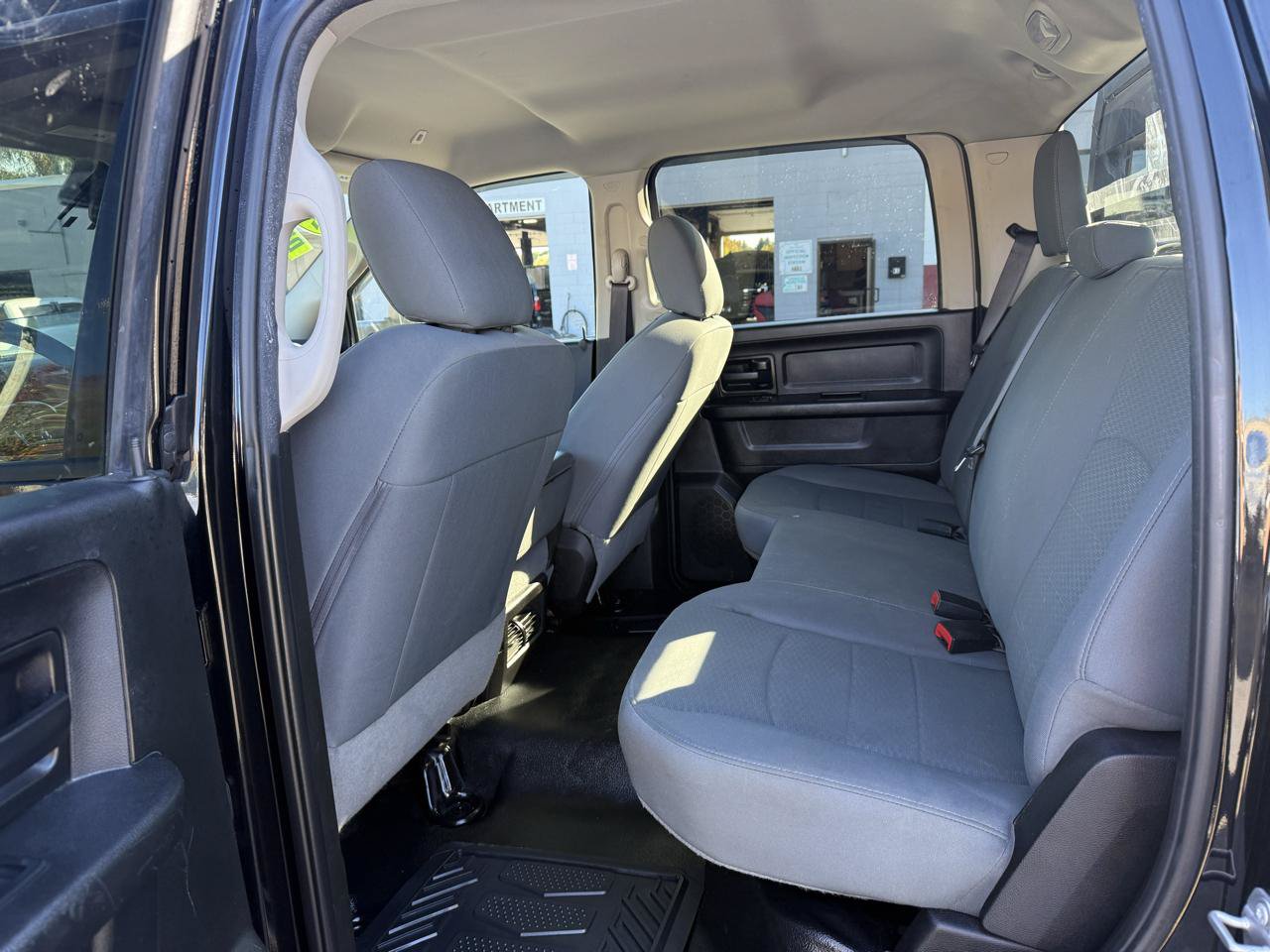 Used 2018 RAM 2500 Tradesman w/ Chrome Appearance Group AWD/4WD image 24