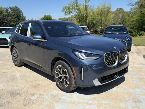 New 2026 BMW X3 xDrive30 w/ Premium Package AWD/4WD image 3