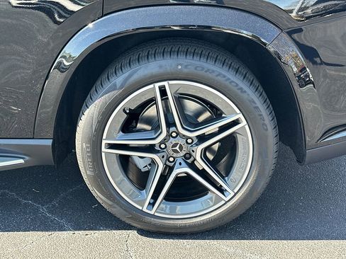New 2026 Mercedes-Benz GLS 450 4MATIC image 23