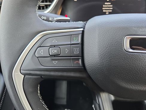 New 2025 Jeep Grand Cherokee Altitude RWD image 23