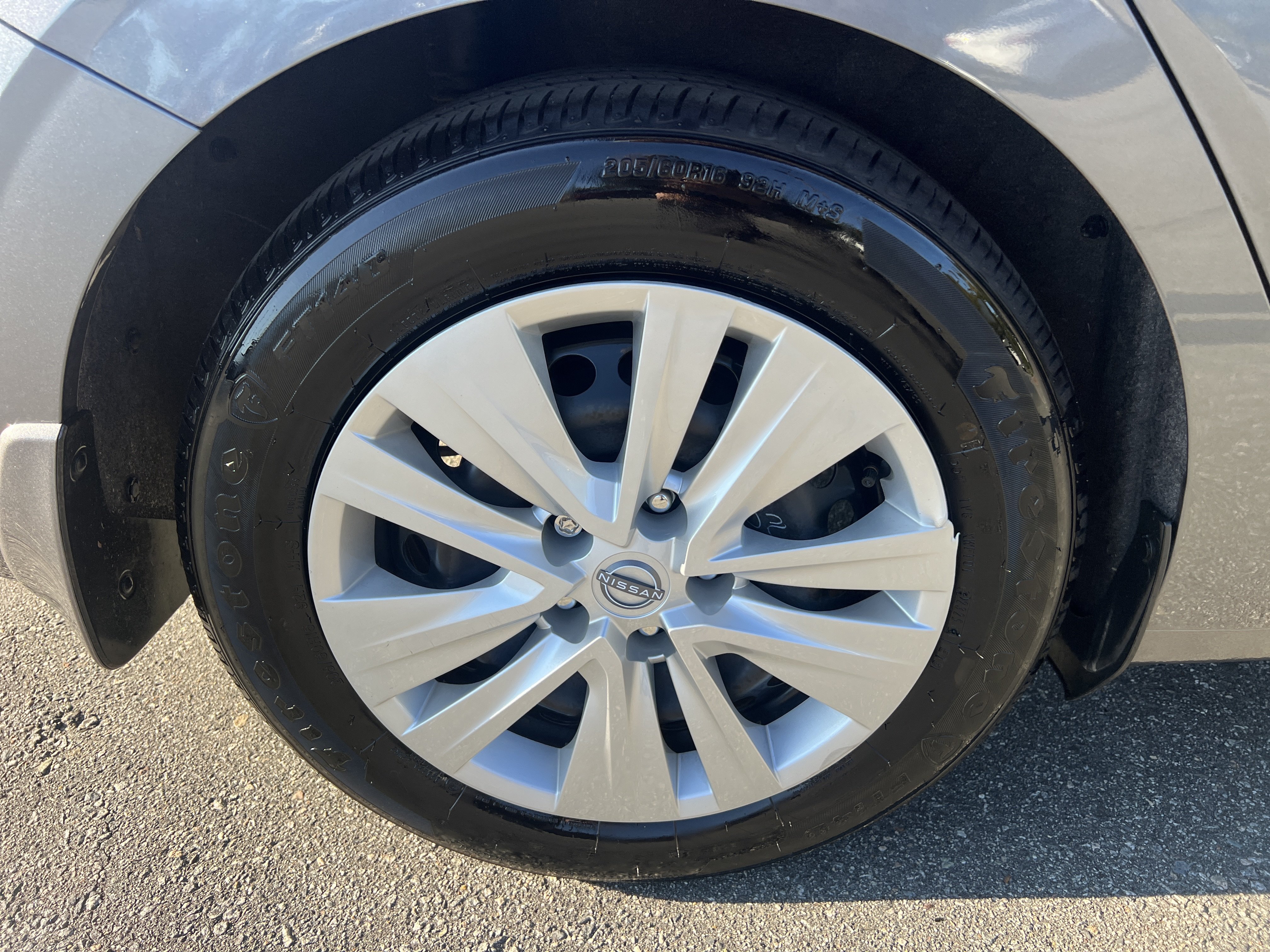 Used 2025 Nissan Sentra S FWD image 11