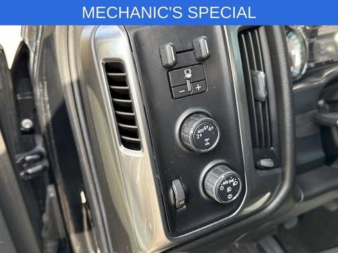 Used 2018 Chevrolet Silverado 1500 LT w/ All Star Edition image 18