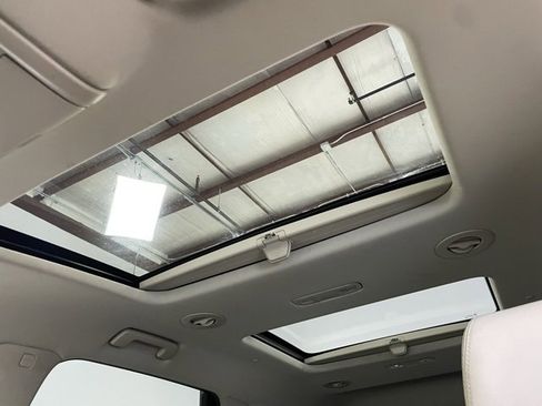 Used 2018 Buick Enclave Premium w/ Experience Buick Package image 26