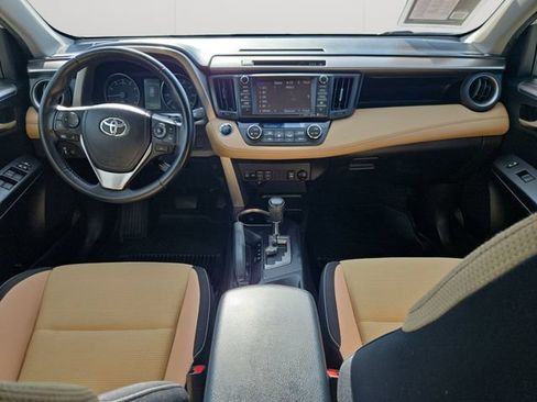Certified 2018 Toyota RAV4 XLE AWD/4WD image 17
