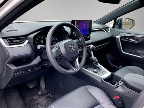 Used 2024 Toyota RAV4 XSE image 11