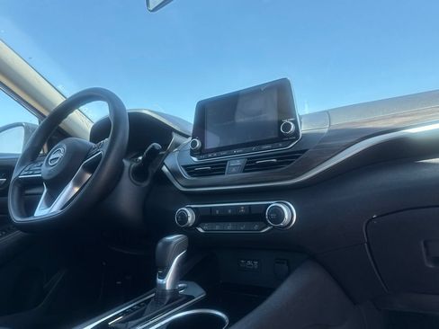 Certified 2024 Nissan Altima 2.5 SV FWD image 24