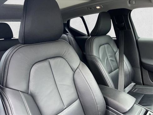 Used 2023 Volvo XC40 B5 Plus w/ Driver Assist Package image 24