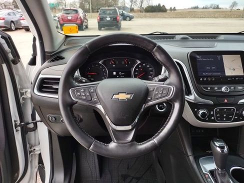 Used 2020 Chevrolet Equinox Premier image 12