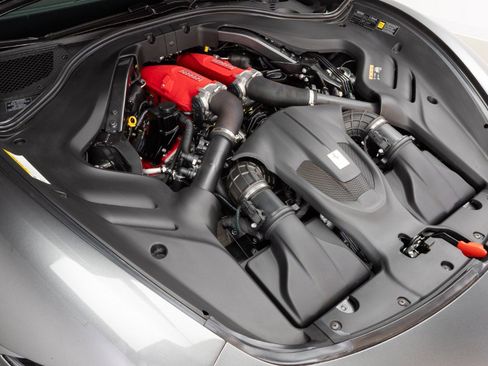 Used 2024 Ferrari Roma Spider image 84