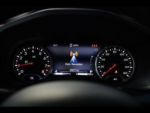 Used 2019 Jeep Renegade Trailhawk w/ Cold Weather Group II image 12