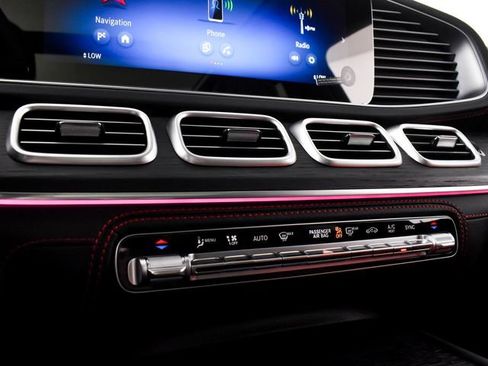 New 2026 Mercedes-Benz GLE 53 AMG 4MATIC image 36