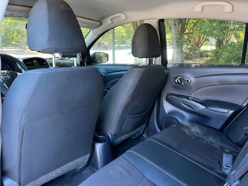 Used 2019 Nissan Versa SV FWD image 15