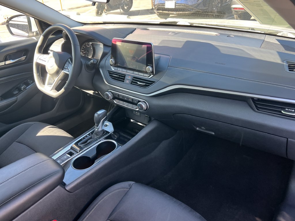 Used 2021 Nissan Altima 2.5 SV w/ SV Premium Package FWD image 13