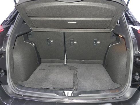 Used 2019 Nissan Kicks SV FWD image 9