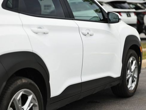 Used 2023 Hyundai Kona SEL w/ Cargo Package AWD/4WD image 8