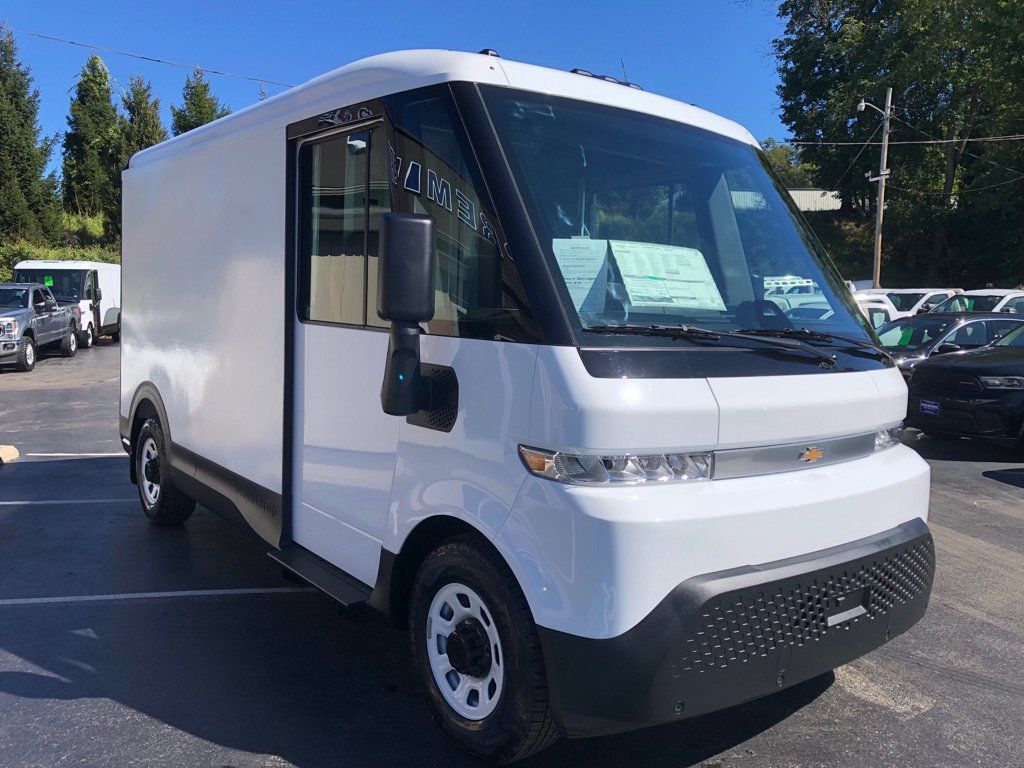 Used 2025 Chevrolet Brightdrop 400 w/ Power Door Package AWD/4WD image 8