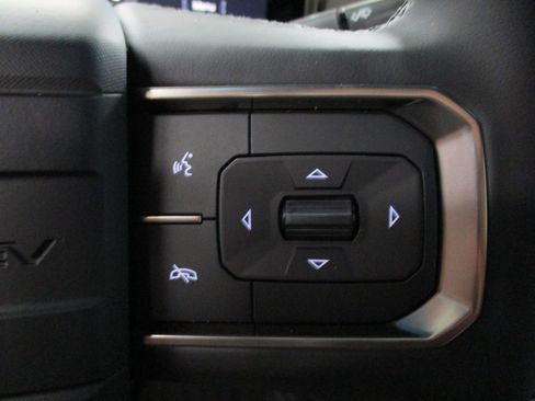 New 2025 GMC Hummer EV 3X w/ LPO, Dark Essentials Package image 22