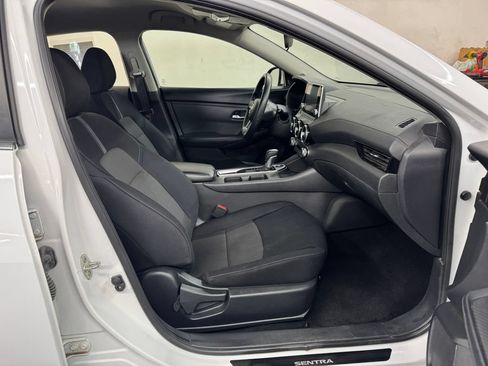 Used 2024 Nissan Sentra SV w/ Trunk Package FWD image 27