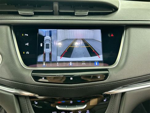 Used 2021 Cadillac XT5 Premium Luxury image 15