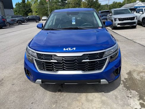 Used 2024 Kia Seltos LX AWD/4WD image 4