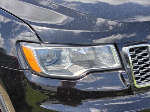 Used 2018 Jeep Grand Cherokee Limited image 7