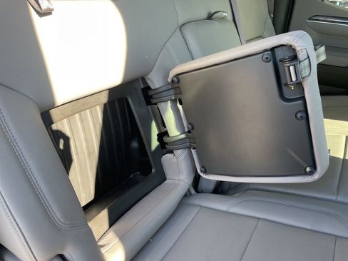 Used 2022 Chevrolet Silverado 1500 LTZ w/ LTZ Convenience Package II image 25