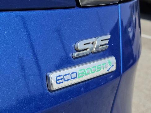 Used 2017 Ford Escape SE FWD image 8