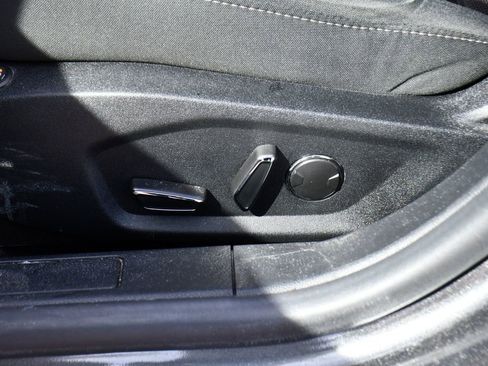 Used 2020 Ford Fusion SE image 14