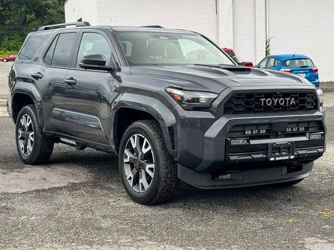 Used 2025 Toyota 4Runner 4WD image 1