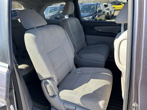 Used 2015 Honda Odyssey LX image 25