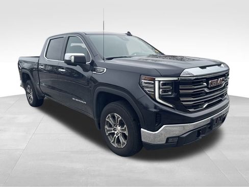 Used 2025 GMC Sierra 1500 SLT image 8