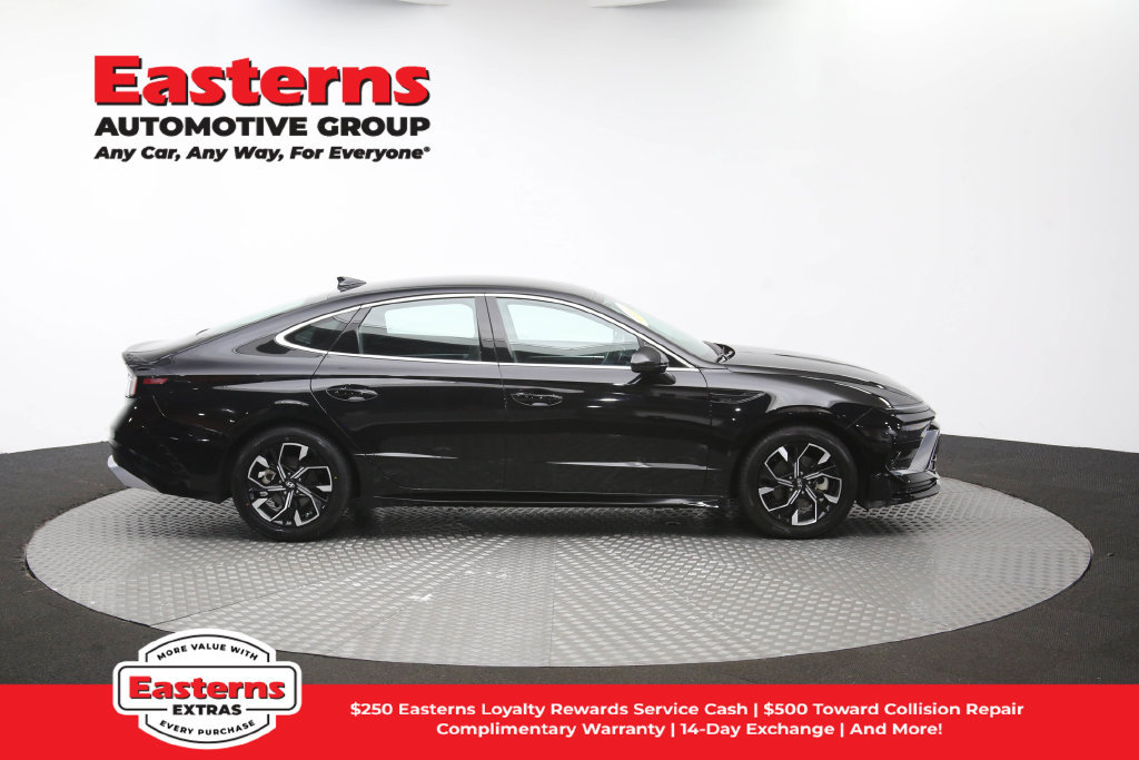 Used 2025 Hyundai Sonata SEL FWD image 48