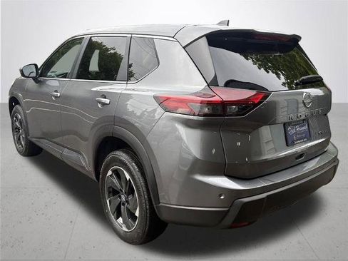 Certified 2024 Nissan Rogue SV image 11