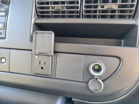 Used 2016 Chevrolet Express 2500 LS image 42