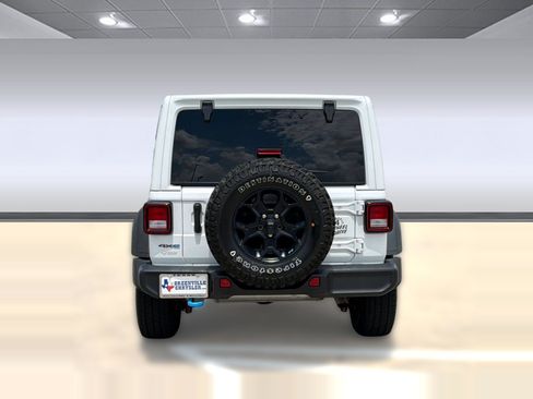 Used 2023 Jeep Wrangler Unlimited w/ Sun & Screen Package AWD/4WD image 10