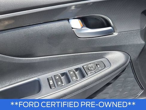 Used 2023 Hyundai Santa Fe SE FWD image 17
