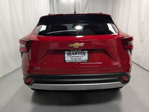 New 2026 Chevrolet Trax LT w/ Driver Confidence Package FWD image 4