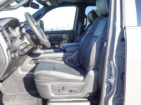 New 2026 RAM 3500 Limited AWD/4WD image 18